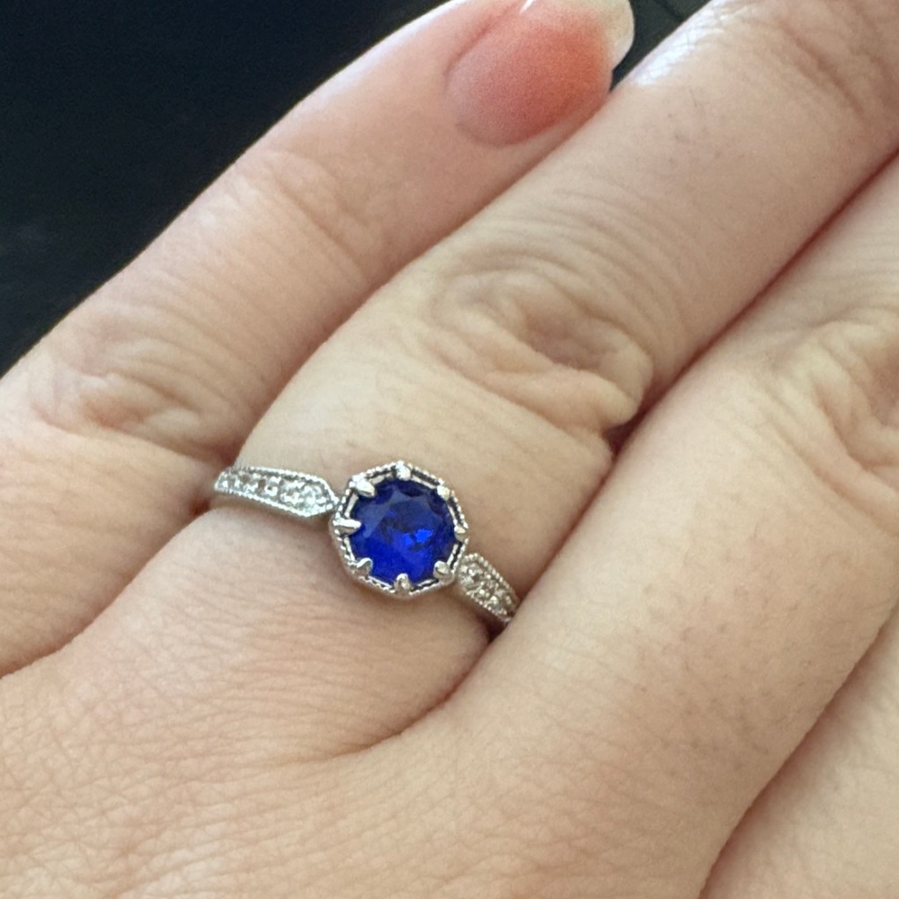 Elegant Silver and Blue Gemstone Ring Size 8